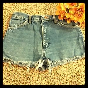VTG 90’s High Waisted Frayed Jean Shorts